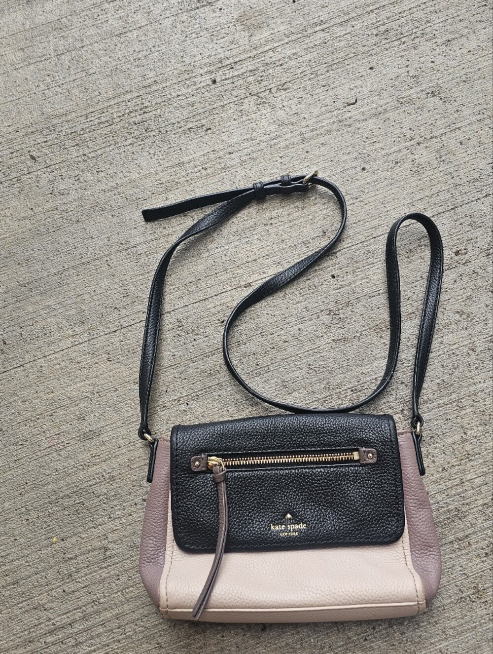 kate spade Pebbled Leather Crossbody Bag in Black and Blush